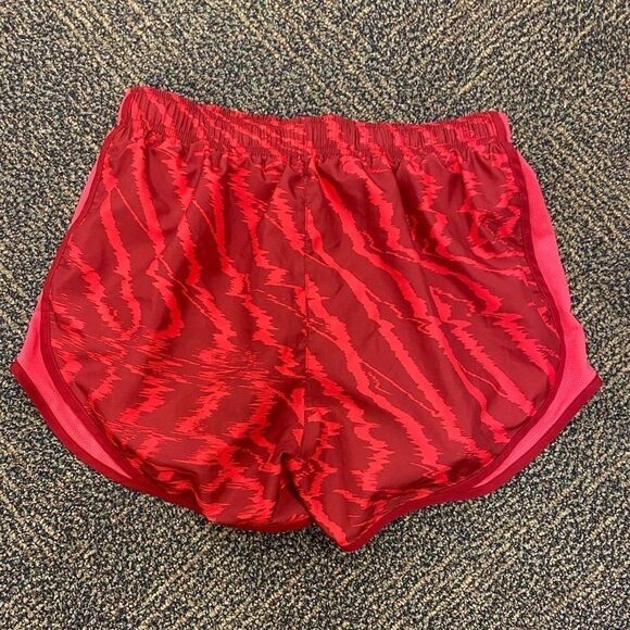Nike red and‎ coral Dri-FIT Tempo Running Shorts - Picture 5 of 6